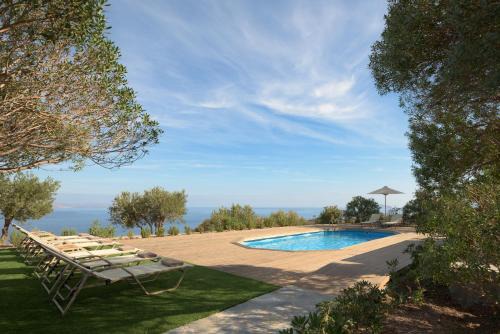 Istron Appartement | Voulisma Hills Sea View Apartments by IdealStay Experience