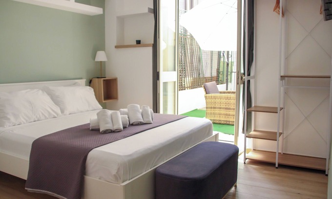 Vasto Hôtel | VPM room's central train station