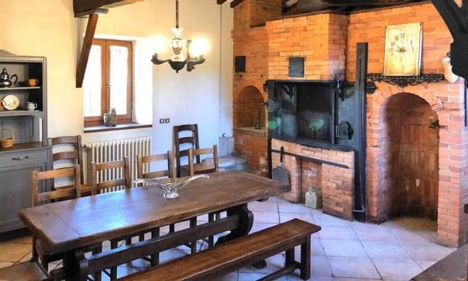 Montbrun-Bocage Maison | Vrbo Property