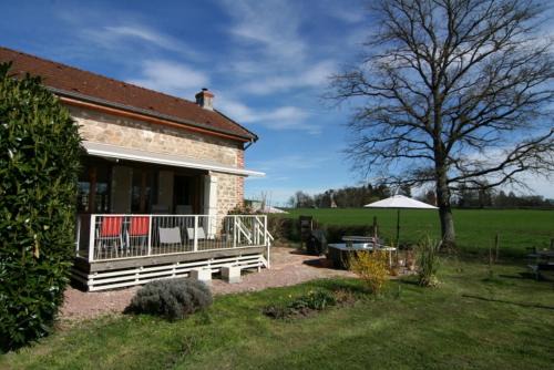 Thil-sur-Arroux Maison | Vrijstaand huis in Thil sur Arroux met jacuzzi
