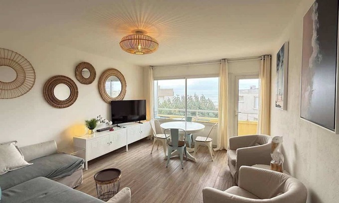 Valras-Plage Appartement | Vue Mer et Plage à Vos Pieds Appartement Lumineux