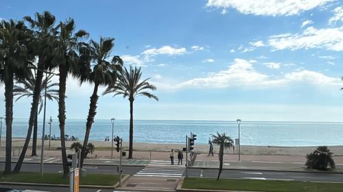 Cros-de-Cagnes Appartement | Vue mer exceptionnelle plage parking