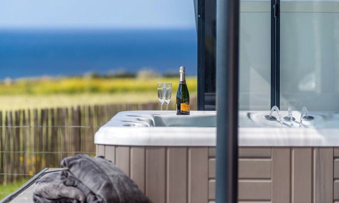 Plougonvelin Maison | Maison avec spa pleine vue mer
