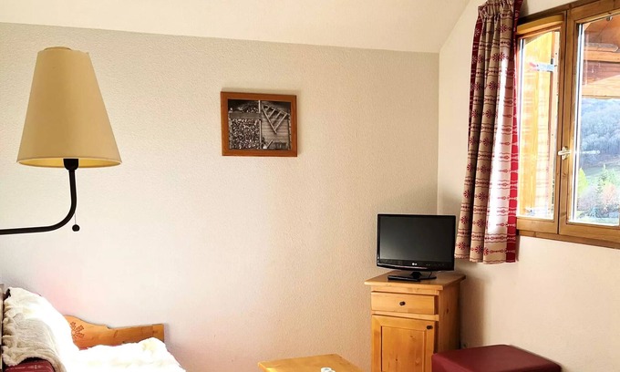 Albiez-le-Vieux Appartement | VVF Albiez-Montrond Maurienne - Large 2-room apartment for 6 people + 1 baby