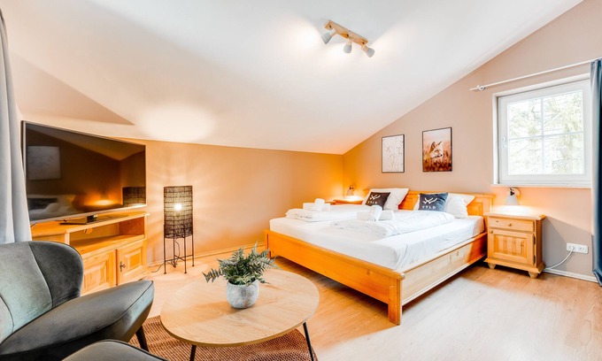 Unterjoch Appartement | VYLD: Foxhole with mountain view
