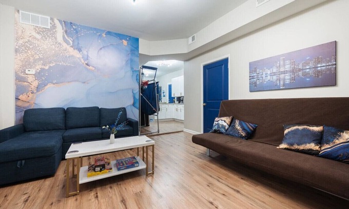 Brighton Park Appartement | W Pershing · Large Chicago Apt 3 Bed | 12 Min Downtown | Arcade