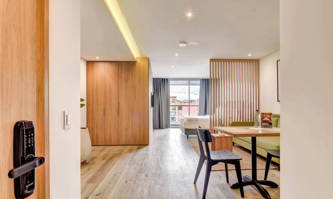 San Patricio Appartement | w* | Sunlit Loft w/Balcony in Santa Barbara