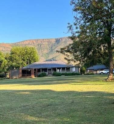 Emakhazeni Appartement | Wagenbietjieshoek Wilgekraal Farmhouse