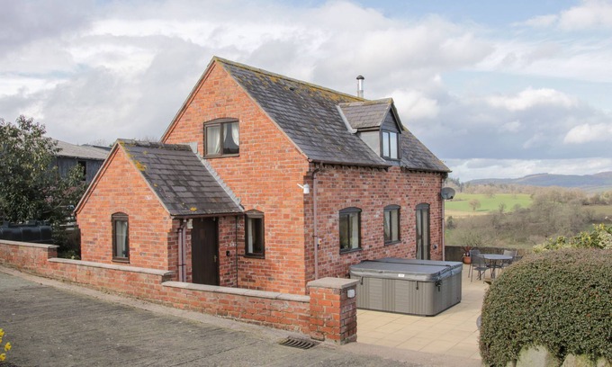 Garthmyl Cottage | WAGGONERS COTTAGE, familial et convivial à Garthmyl, Ref 983918