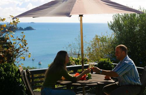 Oneroa Cabine | Waiheke Island Tawa Lodge - Adults Only