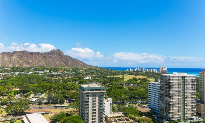Diamond Head - Kapahulu - St. Louis Appartement | Waikiki Sunset * Newly Renovated * Parking * Diamond Head Ocean Views *