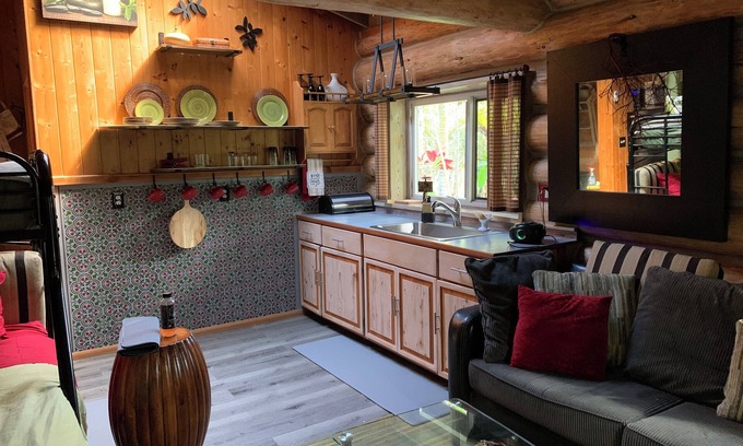 Kukuihaele Cabine | Waipio Valley adjacent; Cozy, serene stream side retreat for two or three