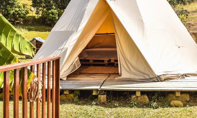 California Cabine | Wake up with a view of the mountains from our Hostal Las Valkirias