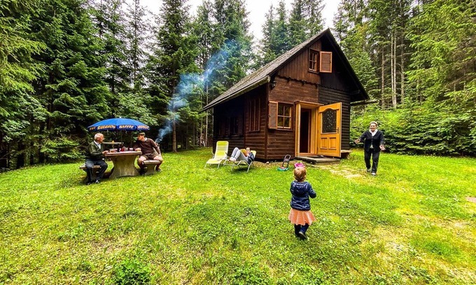 Zeutschach Maison | Waldhaus zu Graslupp - vacation home, bathroom, WC
