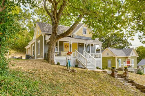 Excelsior Springs Maison | Walk Downtown Historic Home in Excelsior Springs