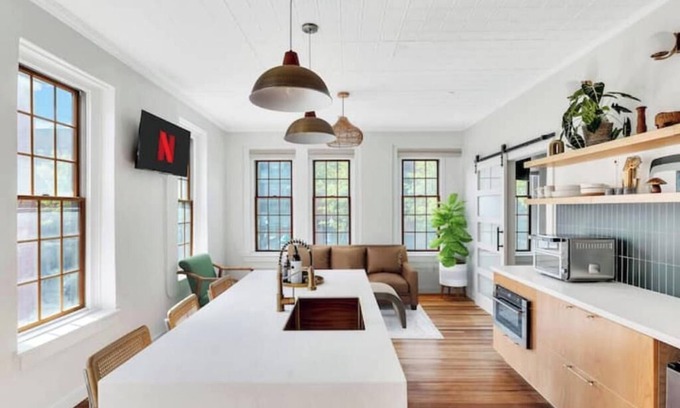 Downtown Syracuse Appartement | Walk Score 99 High End Design Remote Work Special