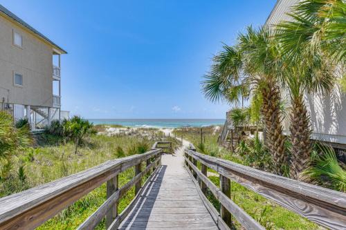 West Panama City Beach Maison | Walk to Beach Resort Getaway in PCB!