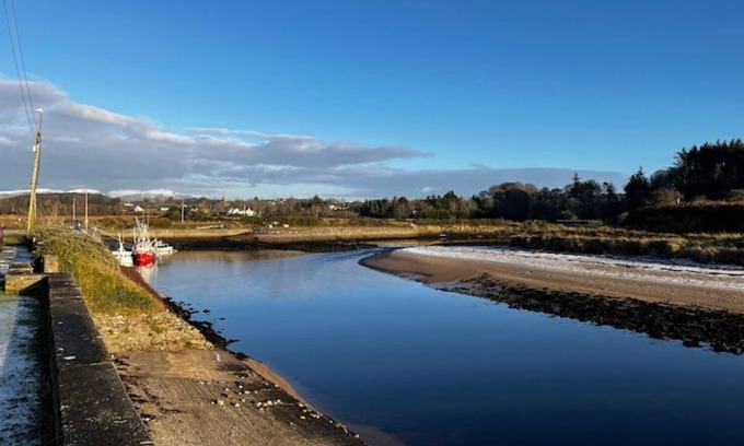 Inver Maison | *Walk to Beach | Spacious & Clean | Ocean Views*