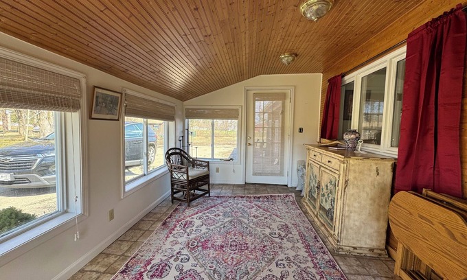 Chautauqua Maison | Walk to CHQ! Enjoyable 2-bedroom house in Mayville