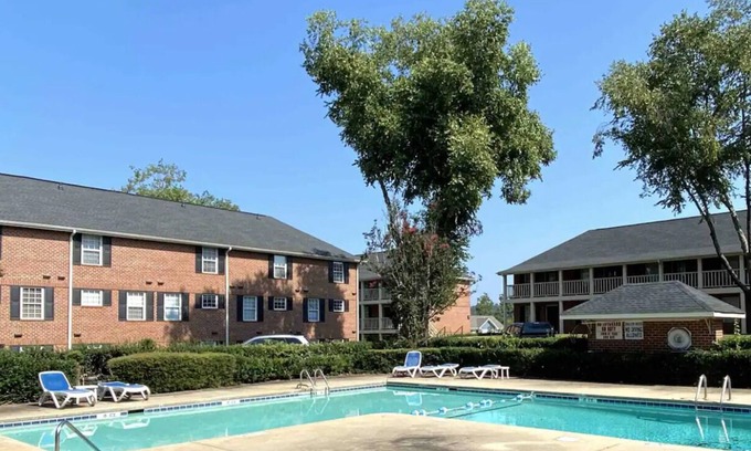 Clemson Copropriété | Walk to Clemson Univ & Downtown, Quiet & Safe Community, Pool, Free Parking