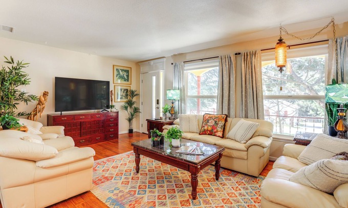 Atascadero Cottage | Walk to Downtown Atascadero: Cottage w/ Sunroom!
