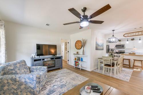 Pine Mountain Maison | Walk to Dtwn Pine Mountain! Evergreen Cottage