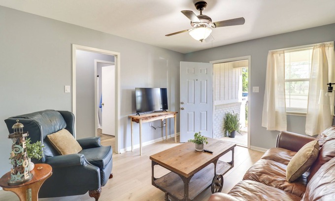 Brookhaven Maison | Walk to Eats & Entertainment: Home in Brookhaven