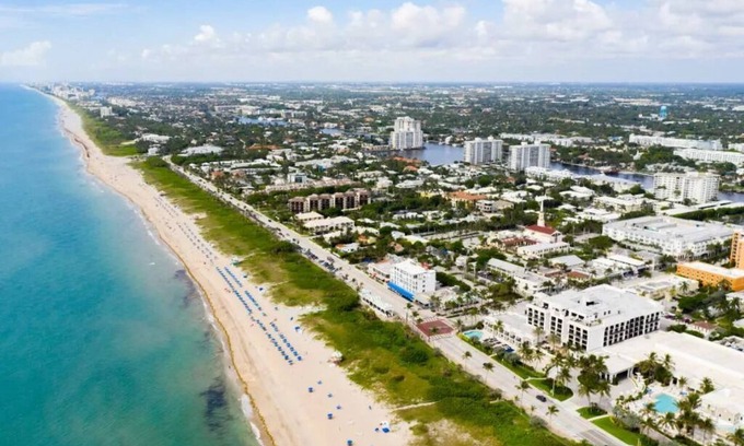 Pineapple Grove Arts District Hôtel | Walk to Everything – 3 Cozy Delray Units Near Beach, Cafés, and Galleries
