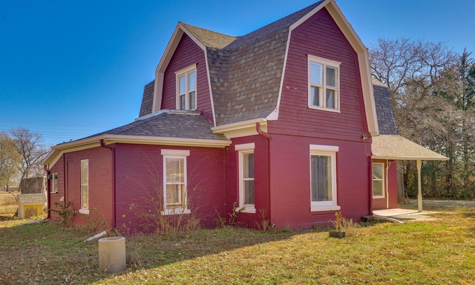 Bladen Maison | Walk to Fairgrounds: Bladen Countryside Hideaway!