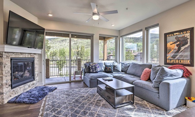Lakeside Village Copropriété | NEW! Keystone Retreat w/ Mtn Views: Walk to Lifts!