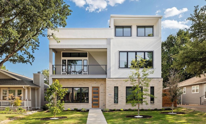Lower Greenville Maison | Walk to Lower Greenville+Perfect Escape for Groups