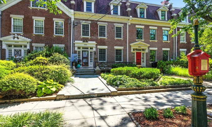 Northwest Appartement | Walk to METRO - Quiet 1BR w/Sauna, Rock Creek Park