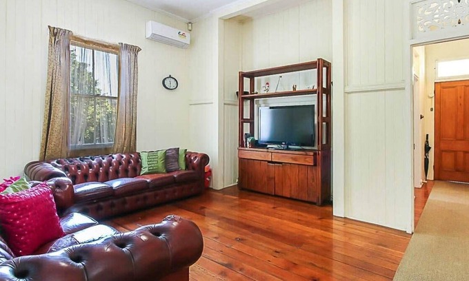 Woolloongabba Appartement | Charming Characterful Rustic-style Home Near The Gabba