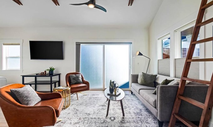 West End Appartement | Walk to the waterfront! The South Sound Suite