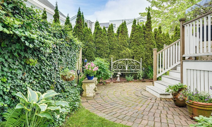 Manchester-by-the-Sea Maison | Walk to the T: North Shore Retreat Near Salem Fun!