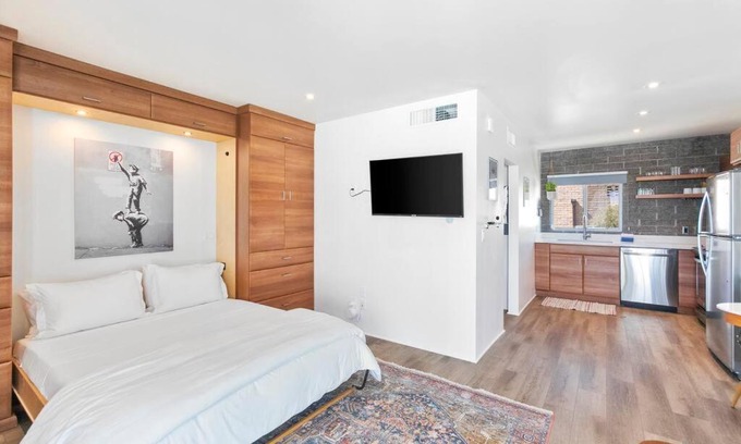 Roosevelt Appartement | Walkable DTPH Studio w/Pool and Parking