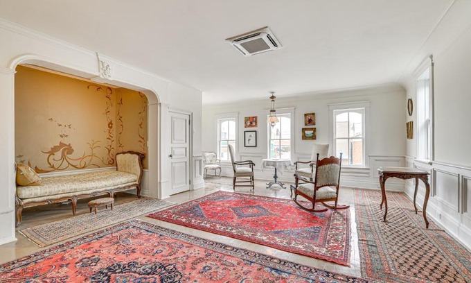 Spring Grove Appartement | Walkable Main Street Location Spring Grove Apt