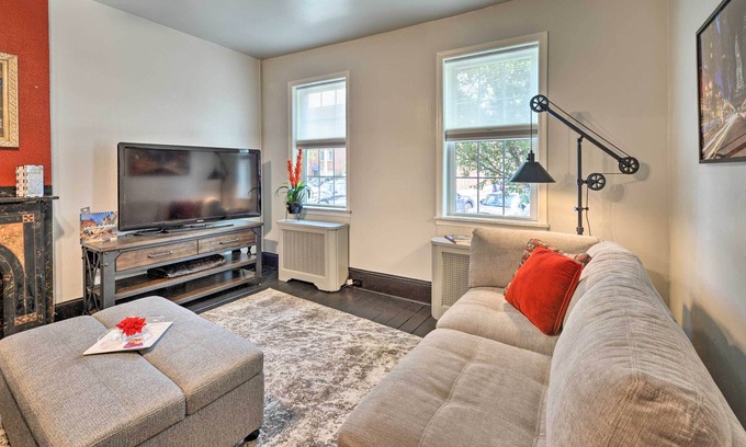 Passyunk Square Appartement | Walkable Philly Crash Pad in Coveted Passyunk!