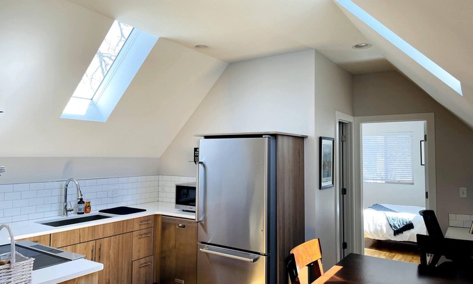 Cole Appartement | Walkable RiNo / Downtown - Modern Private Carriage House