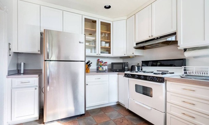 Wilmington Maison | Walking distance to everything Heart of Trolley Sq