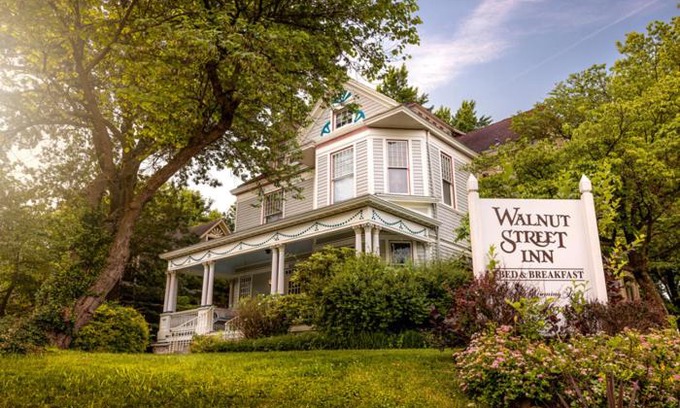 Walnut Street Lit Et Petit-Déjeuner | Walnut Street Inn