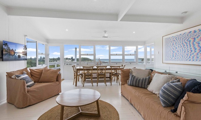 East Ballina Maison | Walters - Pet Friendly - Original Beach House With Sweeping Ocean Views