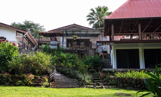 Dolega Maison | Domaine exceptionnel en bord de rivière avec piscine entre Boquete et David