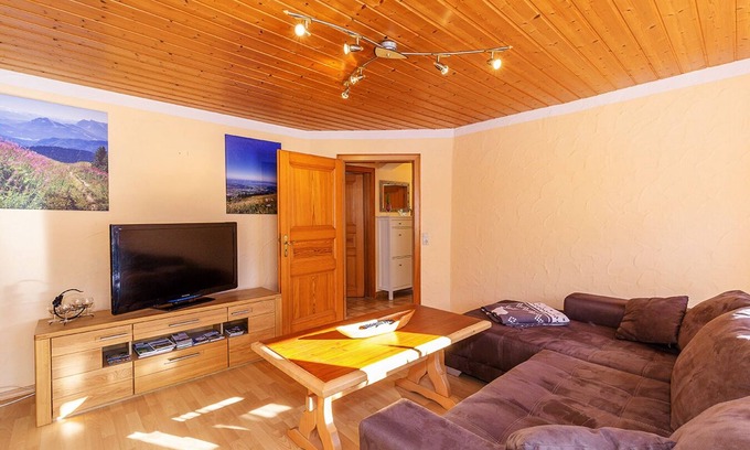 Unterwoessen Appartement | Ferienwohnung 60 m², 2-3 Personen, Schlafzimmer, Wohnzimmer, Küche, Du/WC, WLAN