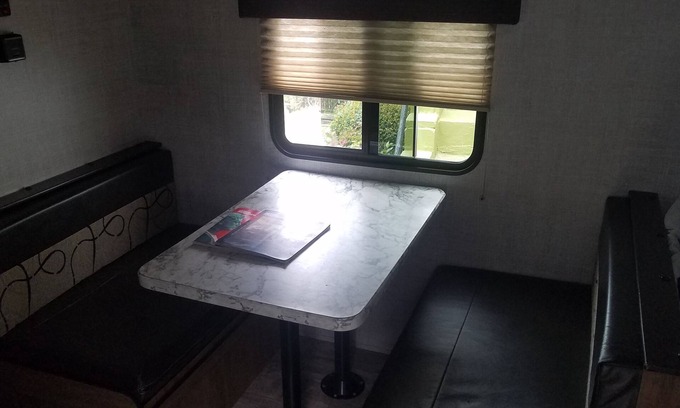 Atlanta Maison | Wanderlust camper, tinyhouse on wheels