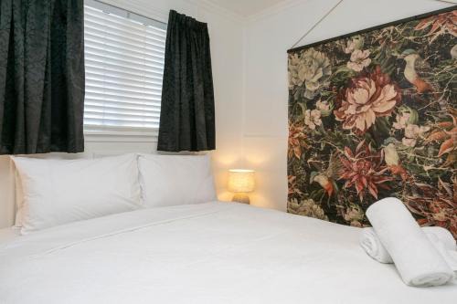 Taupo Maison | Wanderlust Retreat- Quaint and Romantic Cottage