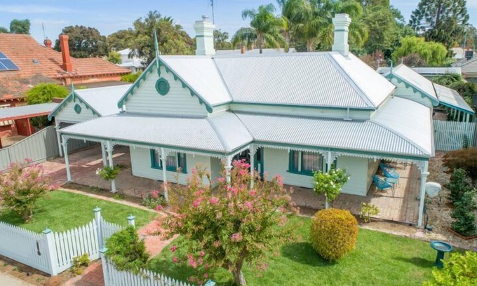 Echuca Maison | Wandew - Echuca central. 4 chambres, 2 salles de bain, Animaux acceptés + Wifi