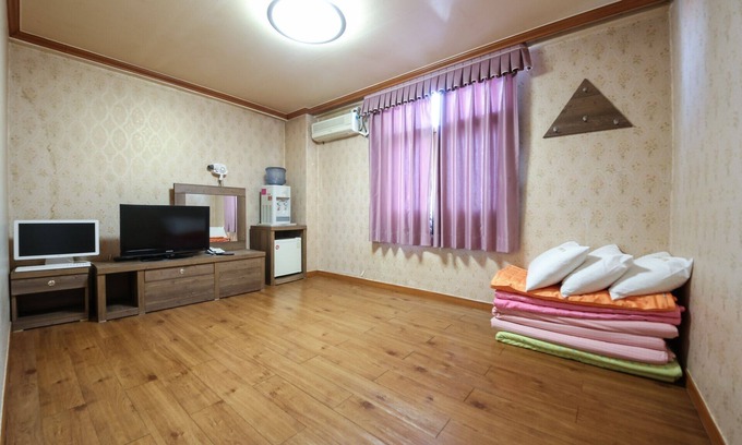 Wando Hôtel | Wando C and Hyu