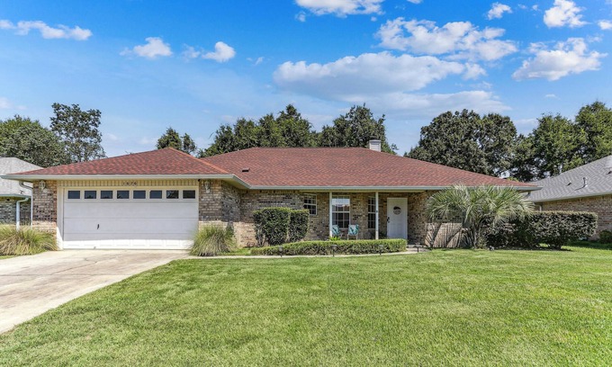 Florida Panhandle Maison | Warm and Inviting 4BR Home, Perfect for Families