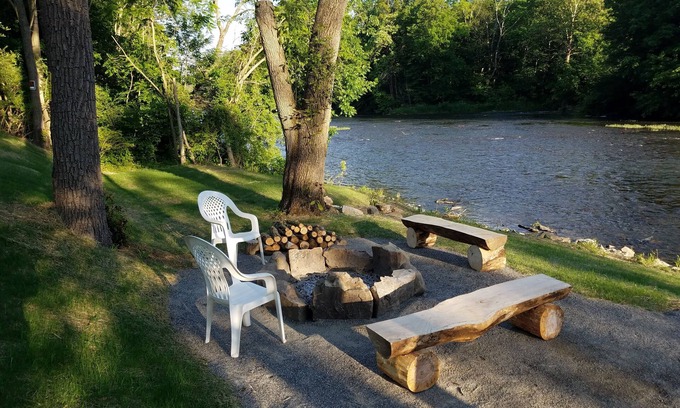 Swengel Cabine | Chaleureuse et invitante, cabine familiale sur le ruisseau.